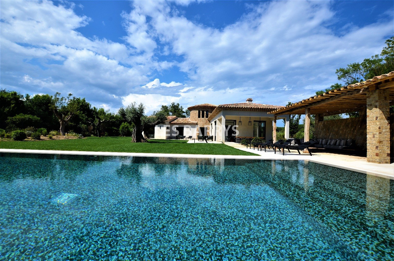 vente SaintTropez tahiti superbe villa neuve de luxe à vendre, plage à